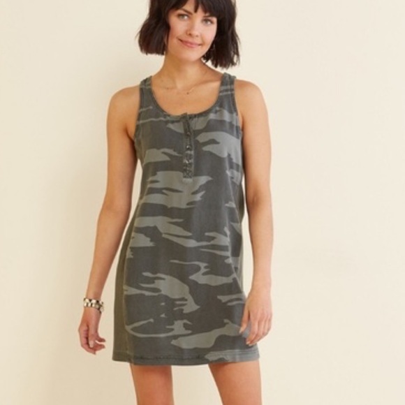 Splendid Dresses & Skirts - Splendid women’s large Camouflage Tank Dress